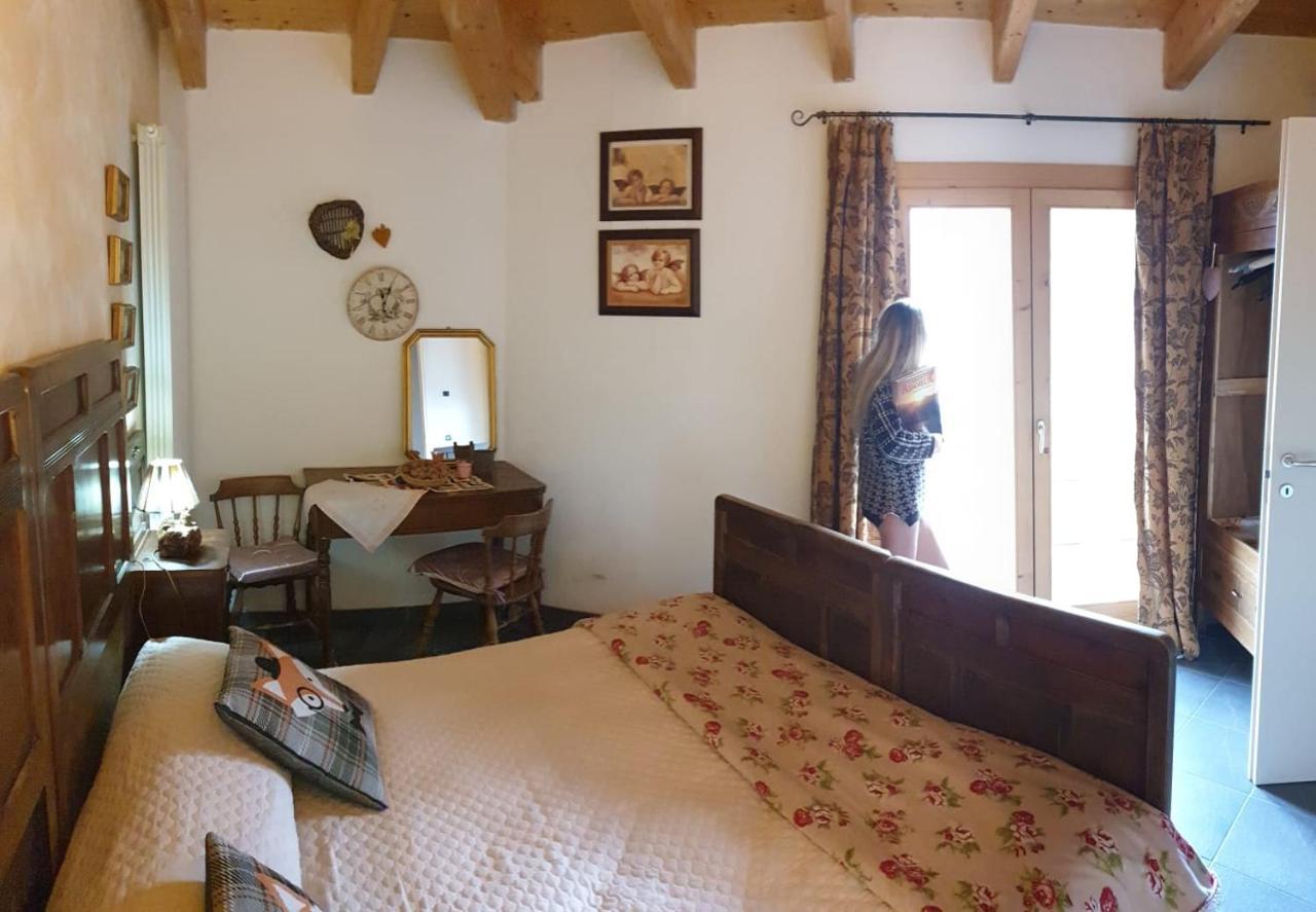 Villa Amaranta Room And Breakfast Эдоло Экстерьер фото